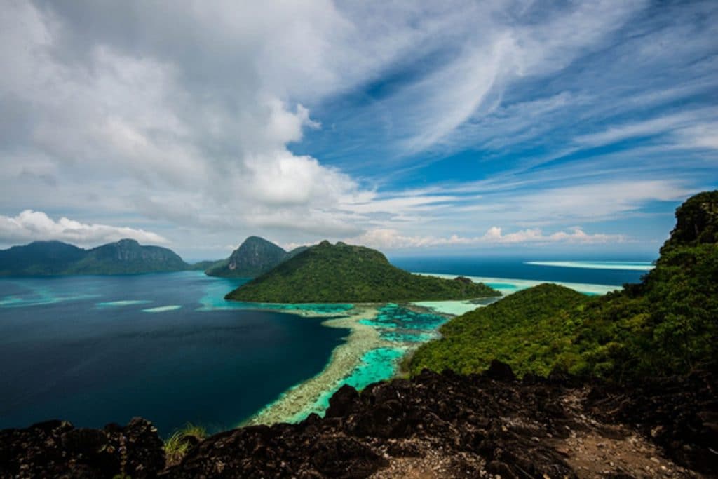 Tun Sakaran Marine Park - A Hidden Gem in Malaysia - Expedia SG Stories