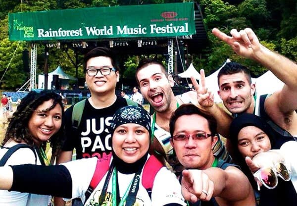 RWMF-group-pic-with-Rebecca-Ronnie-Khairool-Hani-Stef-Seb