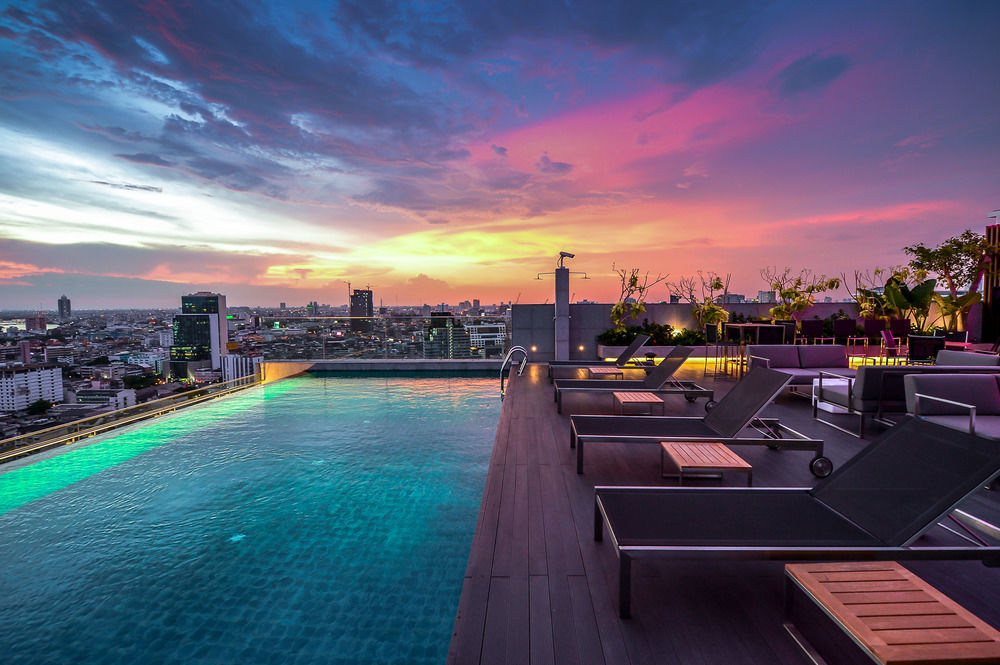 Amara Bangkok pool at night