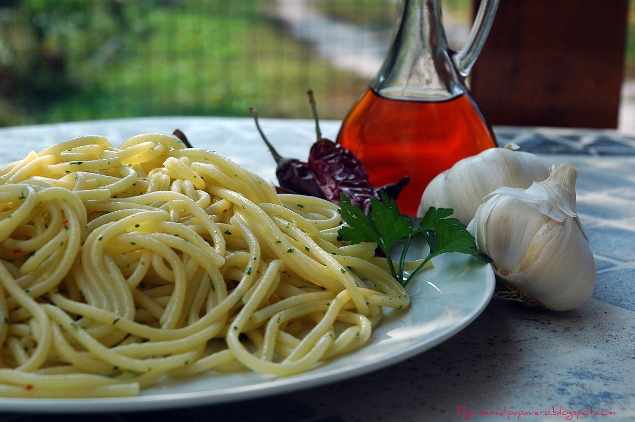 colatura-di-alici-pasta-cetara-amalfi-coast