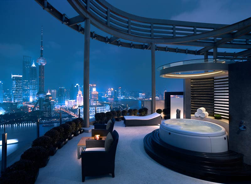 Vue bar on Hyatt on the Bund, Shanghai - Best Hotel in Shanghai with a view