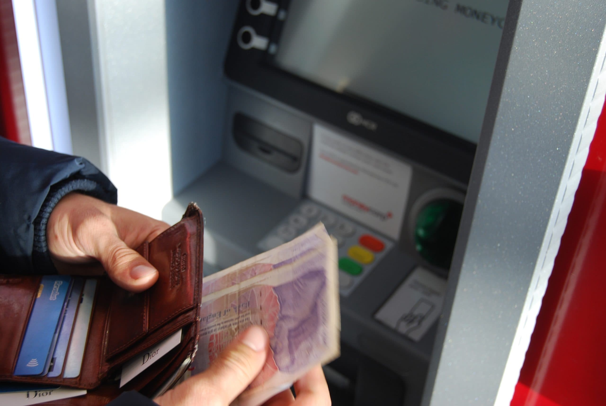  withdrawing money from atm credit cards