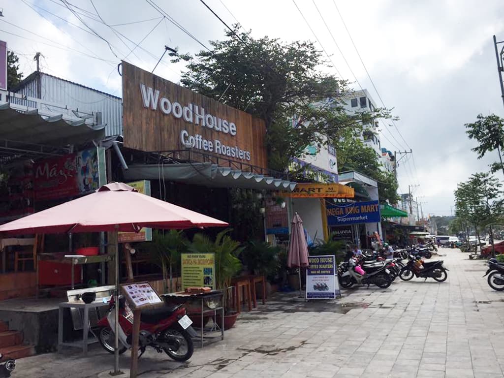 WoodHouse Coffee Roasters in Phu Quoc