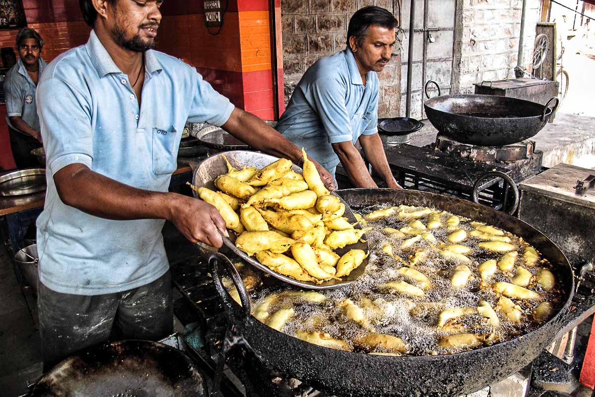 jodhpur-mirchi-vadas