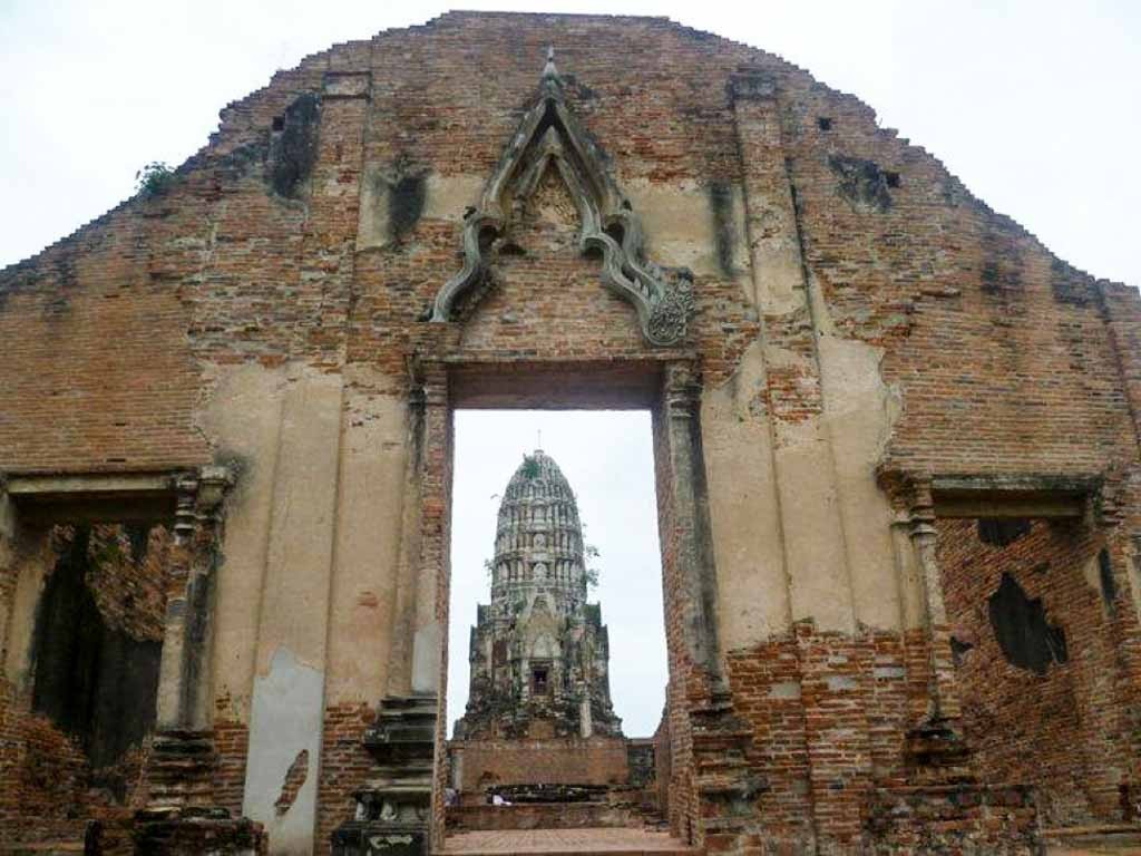 wat-ratchaburana